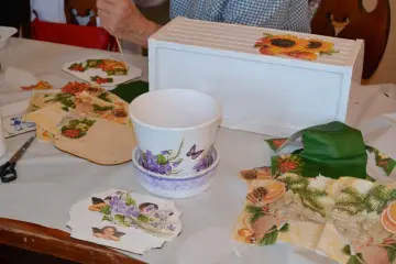 Warsztaty decoupage w ramach projektu Lokalnej Grupy Działania Dunajec-Biała