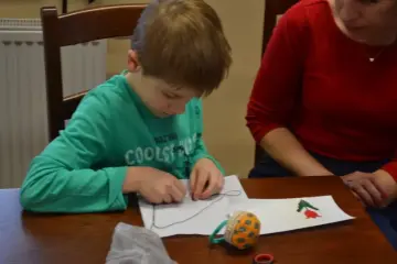 Rozpoczęły się WARSZTATY Z SZYCIA I ZDOBIENIA HAFTEM SERWETY